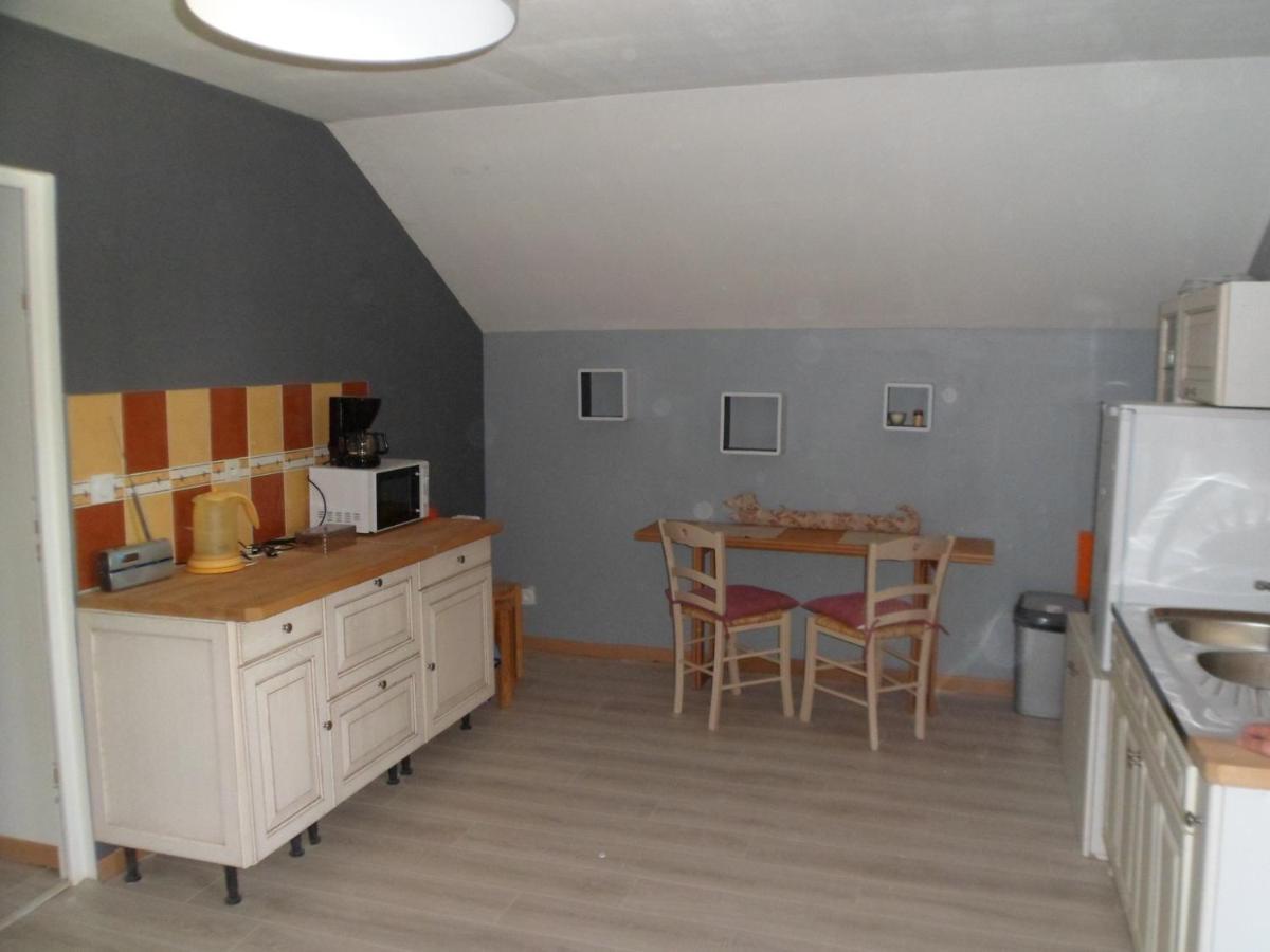 L'Etape De St Hilaire La Gravelle Bed & Breakfast Saint-Hilaire-la-Gravelle ภายนอก รูปภาพ